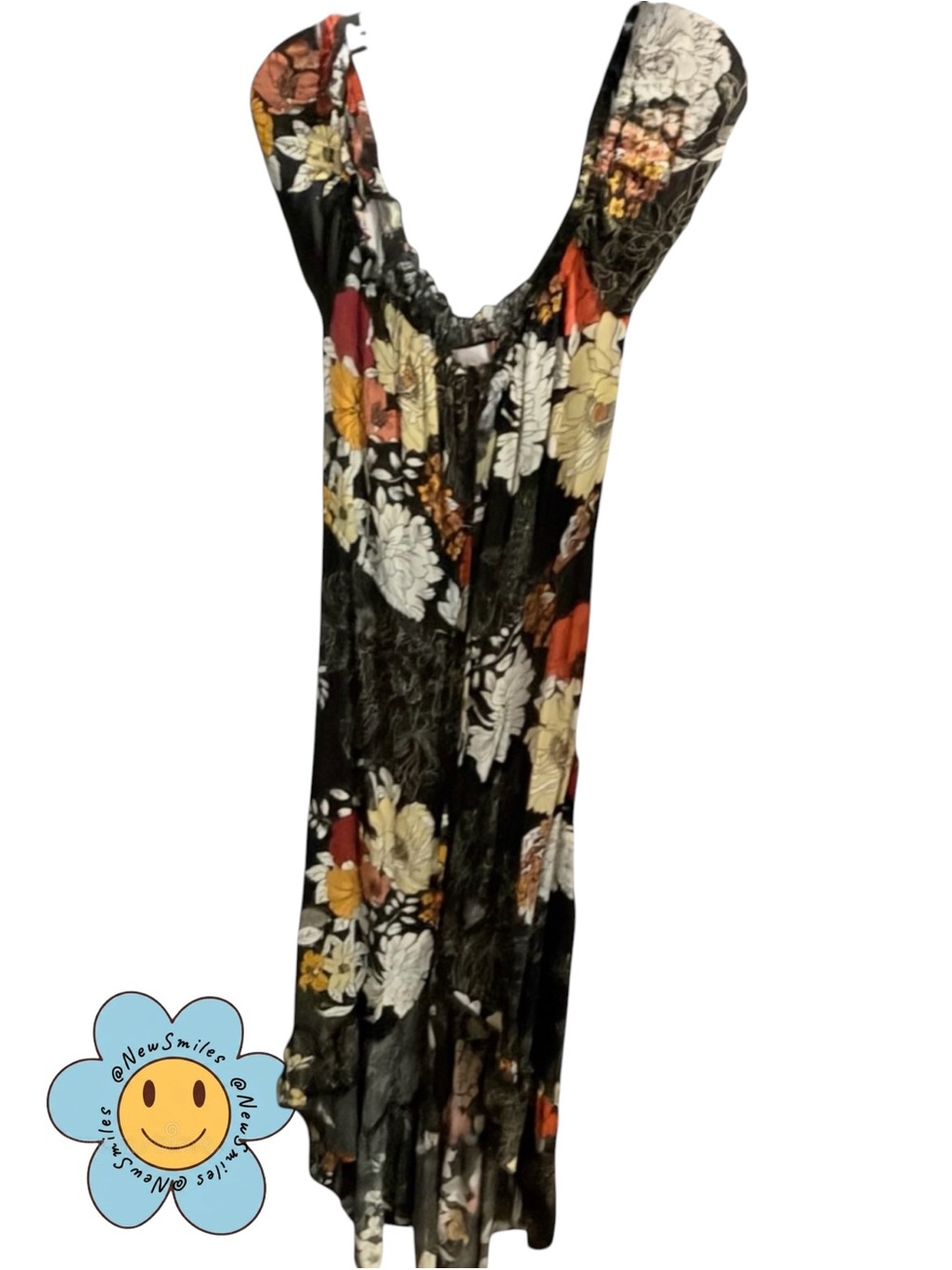 Band of Gypsies ~ Sundress ~ On or Off-Shoulder ~ Black Base w/ Colorful Flower